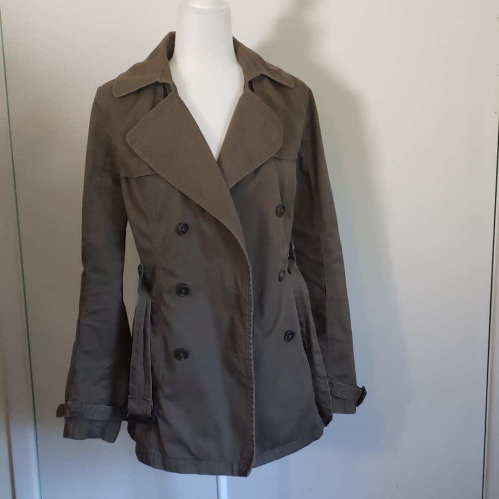 AE Trenchcoat